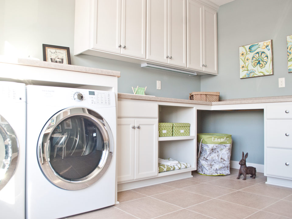 Laundry-folding-countertops