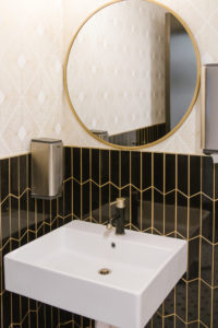 X-Golf Black, White & Gold Bathroom