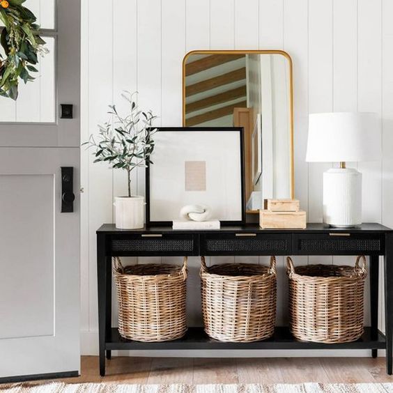 Keep Your House Organized With These Simple Storage Ideas